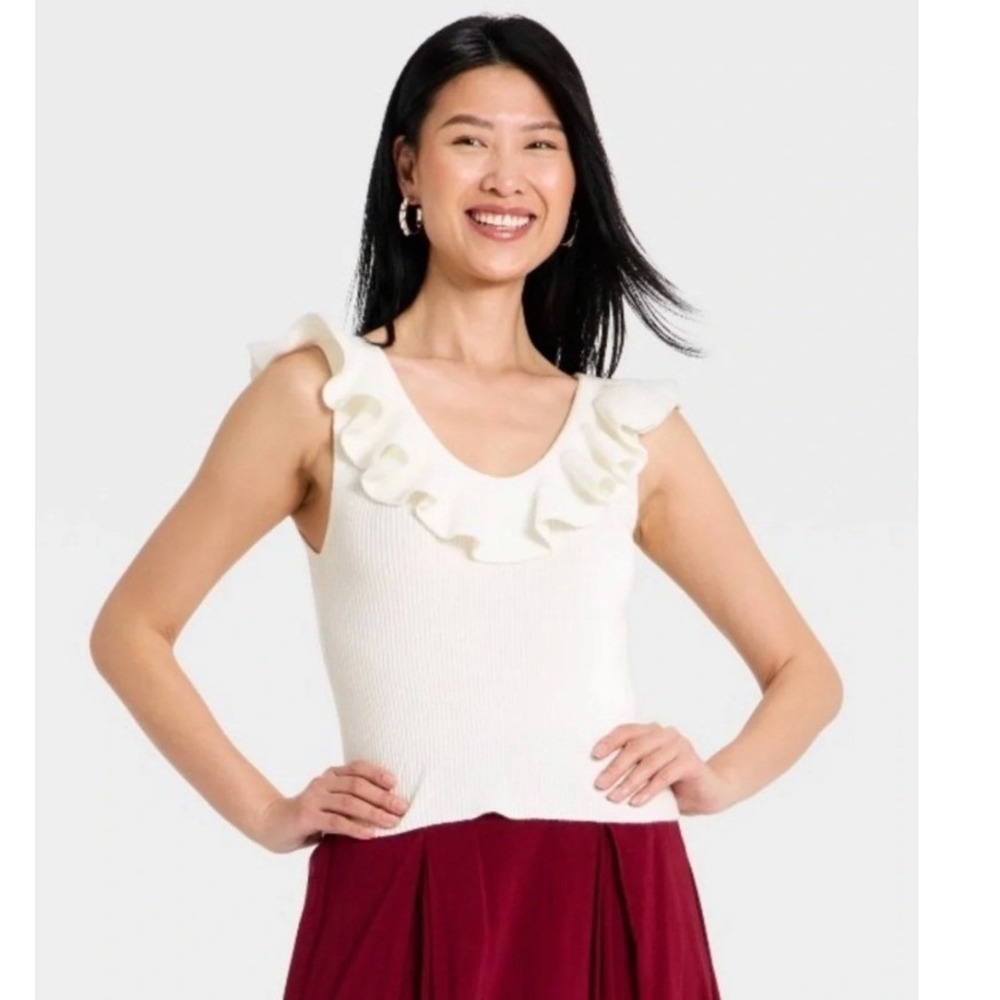 A New Day Womens Sz Small Ruffled Scoop Knit Tank Top Cream White Ribbed Stretch